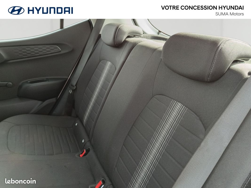 HYUNDAI i10 1.0 67 ECO Intuitive (image 12)