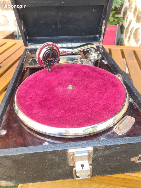 Gramophone (image 2)