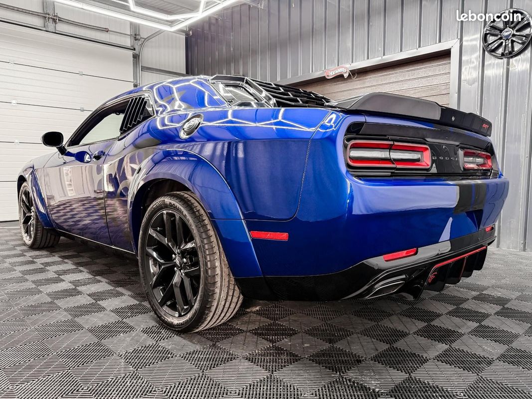 Dodge CHALLENGER Widebody Look V6 3.6 306 ch – CarPlay – Caméra – Cuir (image 24)