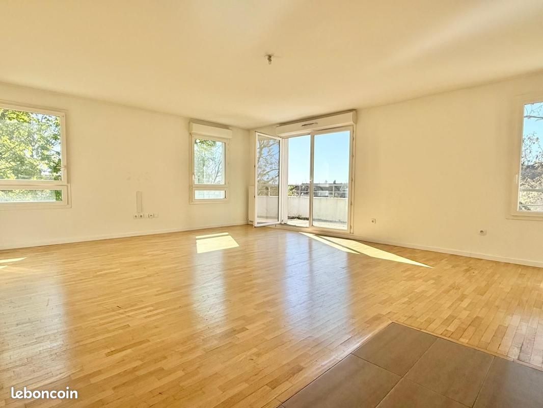 Appartement 3 pièces 82 m² · à Morangis · 82 m² · 307 180 €