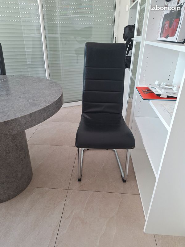 Table et chaises (image 7)