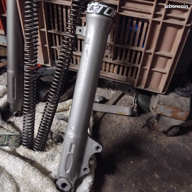 Fourreau de fourche sherco 50 (image 1)