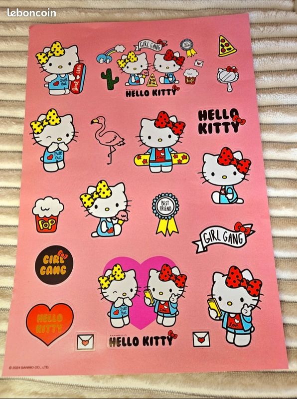 Set Hello Kitty đ neuf figurine et stickers (image 4)