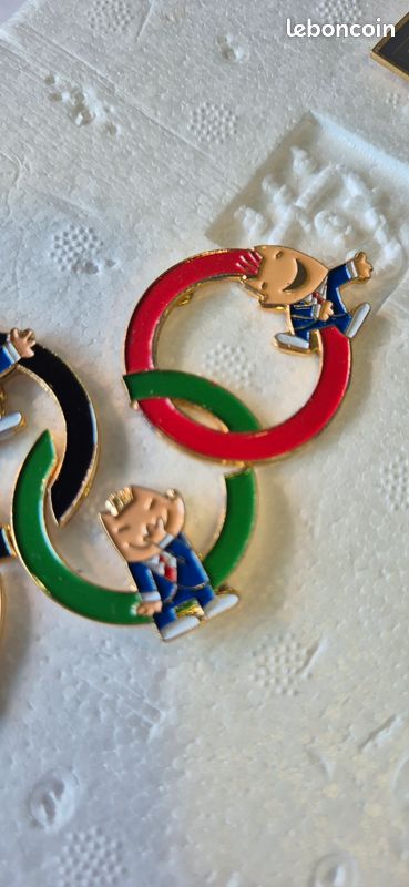 Pin's Jeux Olympiques Barcelone 1992 - Édition COJO 92, Signé 1988, Occasion