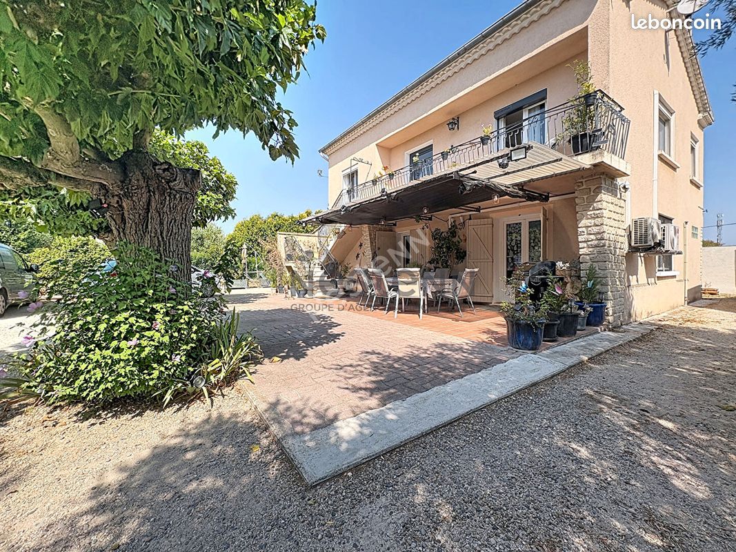 Maison 8 pièces 135 m² · à Bédarrides · 135 m² · 330 000 €