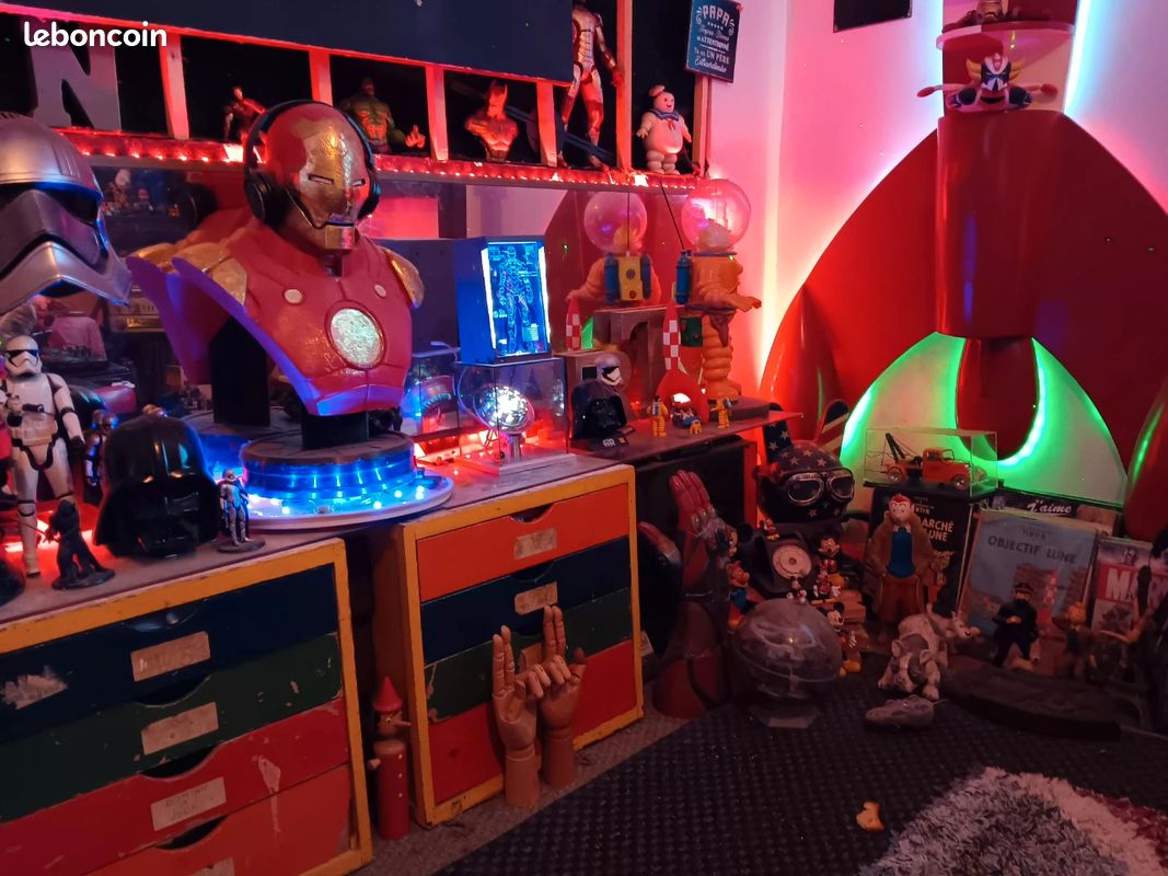 Figurines collection (image 6)
