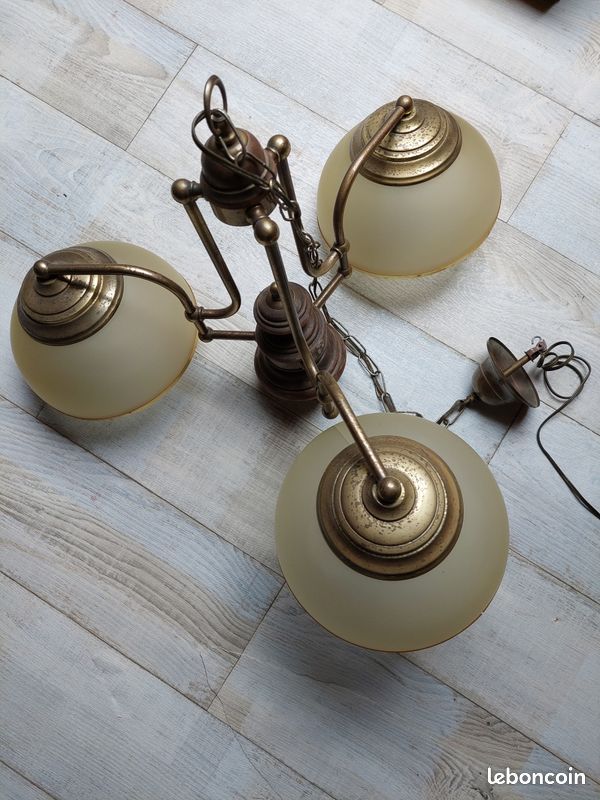 Lustre billard (image 1)