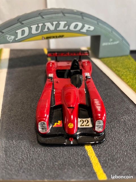 Miniature Panoz LMP Roadster Sebring 2002 – Échelle 1/43 – Action Ref PL1