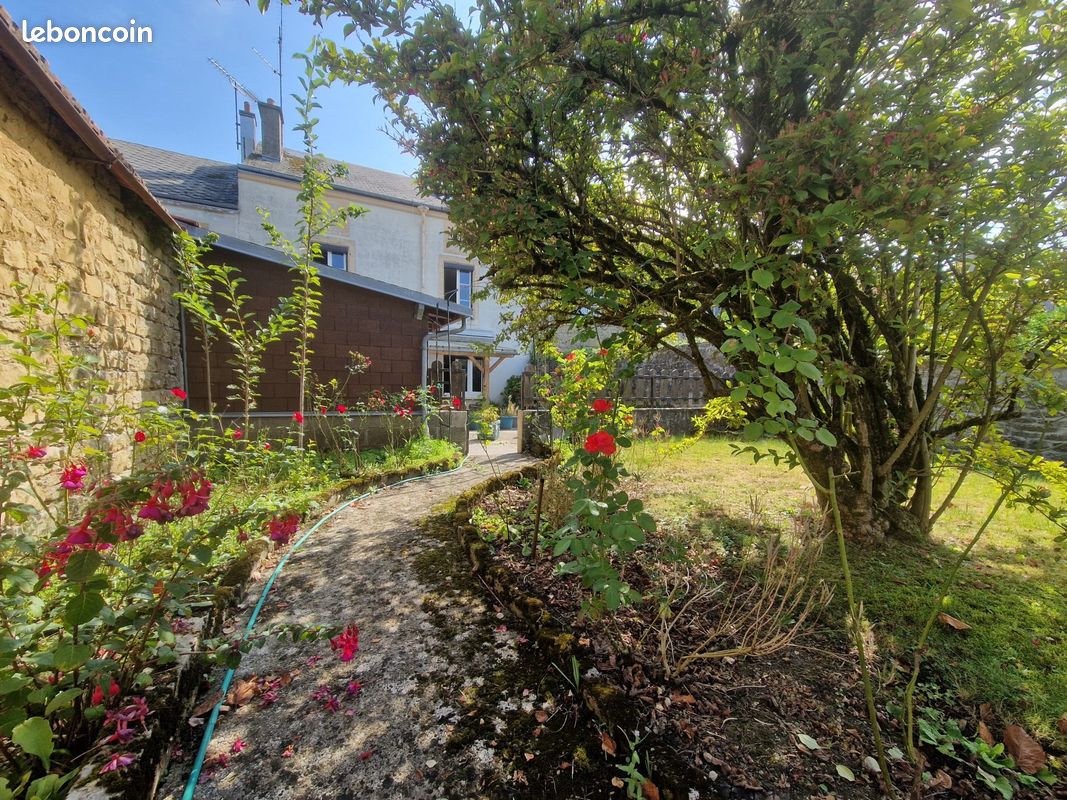 Maison 5 pièces 172 m² · à Bazeilles · 172 m² · 149 500 €