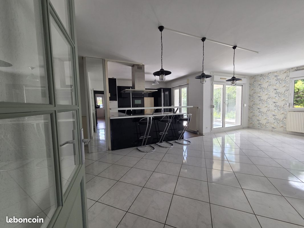 Appartement 4 pièces 81 m² · à Annecy · 81 m² · 451 000 €