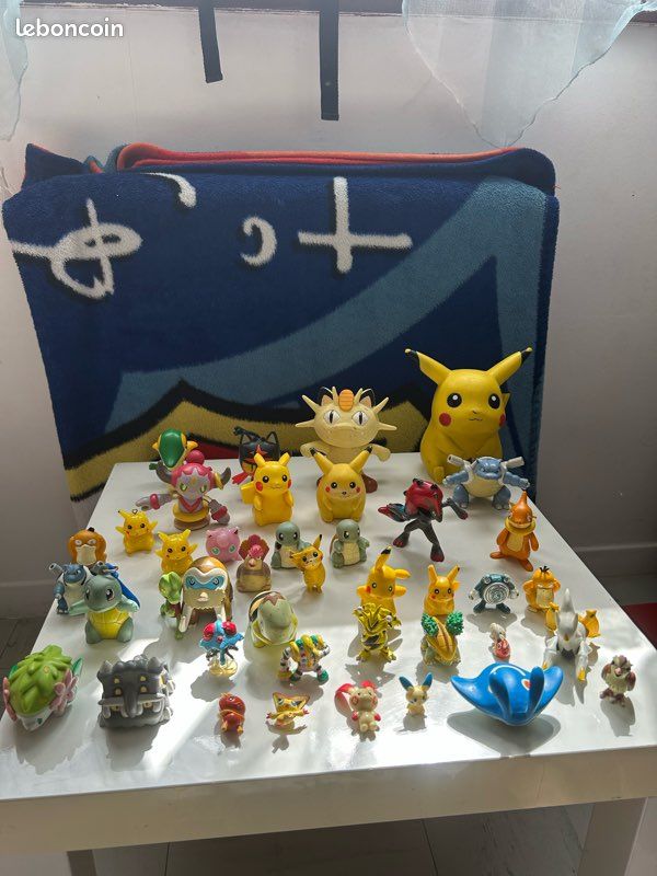 POKEMON CAFÉ COFFRET Limité De 3 Figurines EUR 75,00 - FR