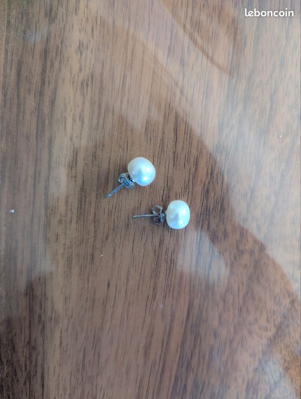 Paire de boucles d'oreilles avec perles naturelles (image 1)