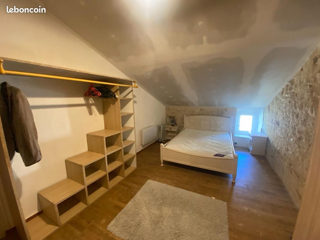 Maison de village 3 pièces 80 m² - Poursac 16700 (image principale 4)