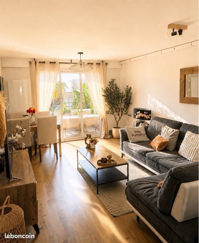 Appartement 3 pièces 74 m² · à Hyères · 74 m² · 340 000 €