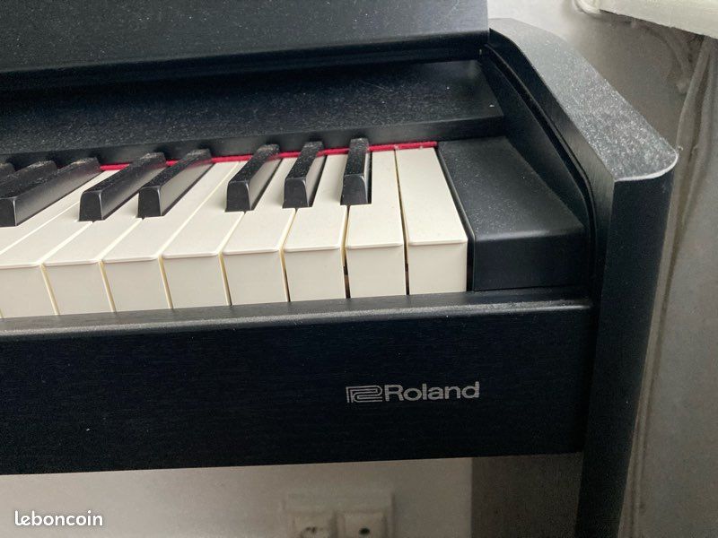 Piano numérique roland (image 2)