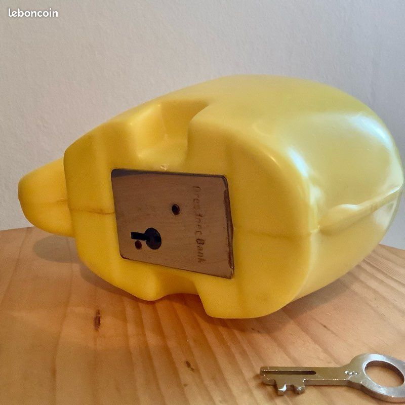 Tirelire éléphant Vert – Design Luigi Colani Pour Dresdner Bank – Années 1970