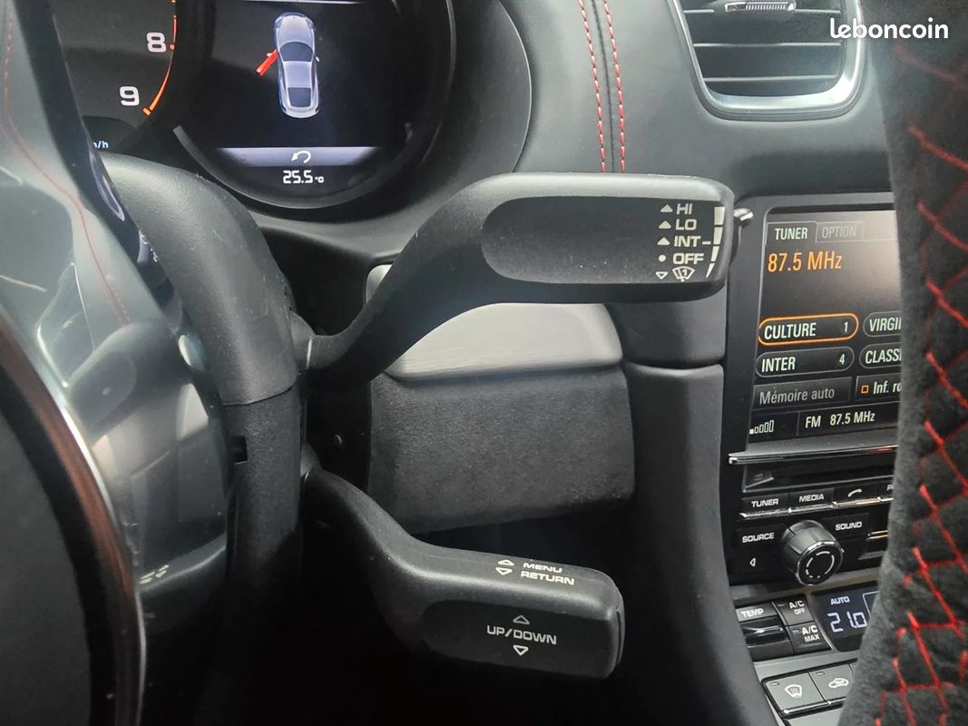PORSCHE CAYMAN GT4 3.8i 385 (image 26)