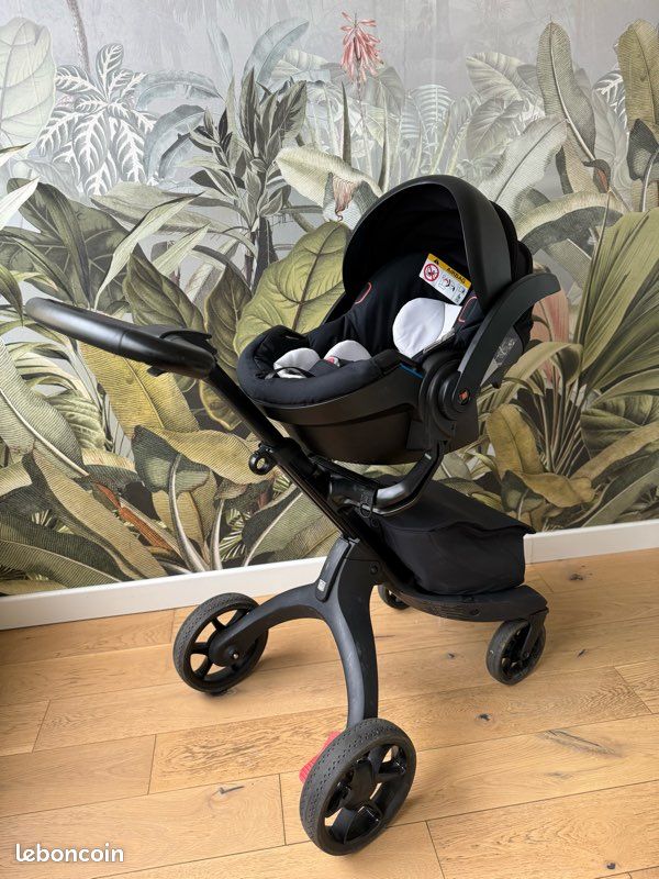 uppababy vista jammed V2 Stroller, Greyson Vista Lower Adapter Uppababy Color:Biscotti Beige fully reclined and anywhere BadgeStart_Jan 13.2022