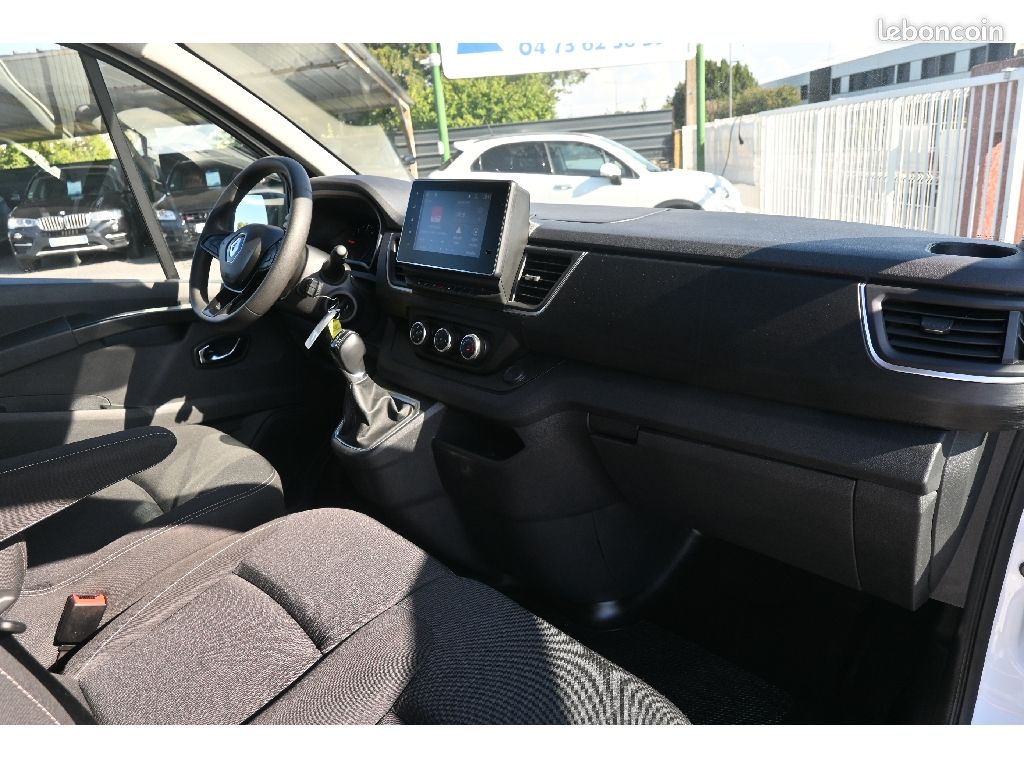 Renault Trafic FOURGON FGN EDC L2H1 3000 KG BLUE DCI 150 GRAND CONFORT (image 5)