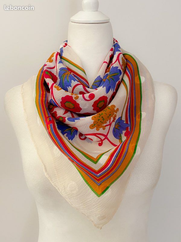Foulard Vintage En Soie 100% - Dimensions 80x80cm, Couleurs Vert/rouge/jaune - Occasion Très Bon état