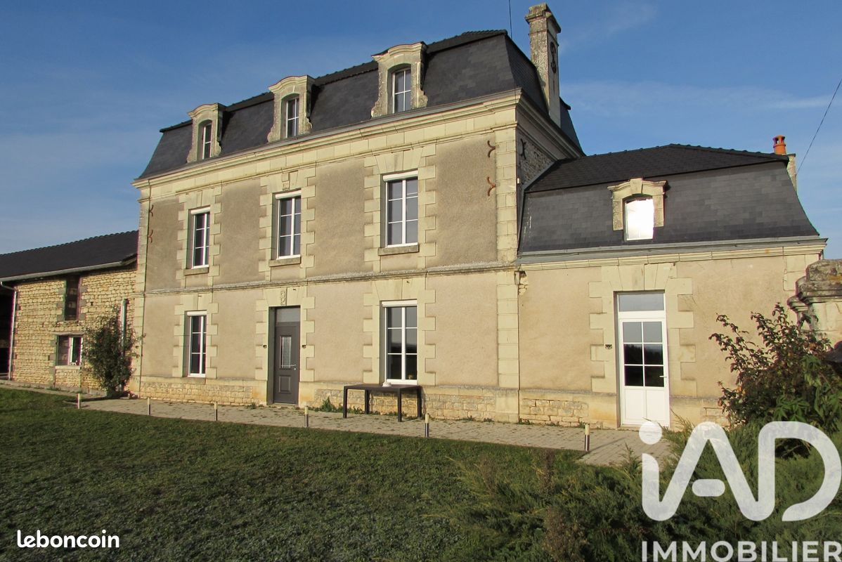 Maison 7 pièces 178 m² · à Chalais · 178 m² · 224 500 €