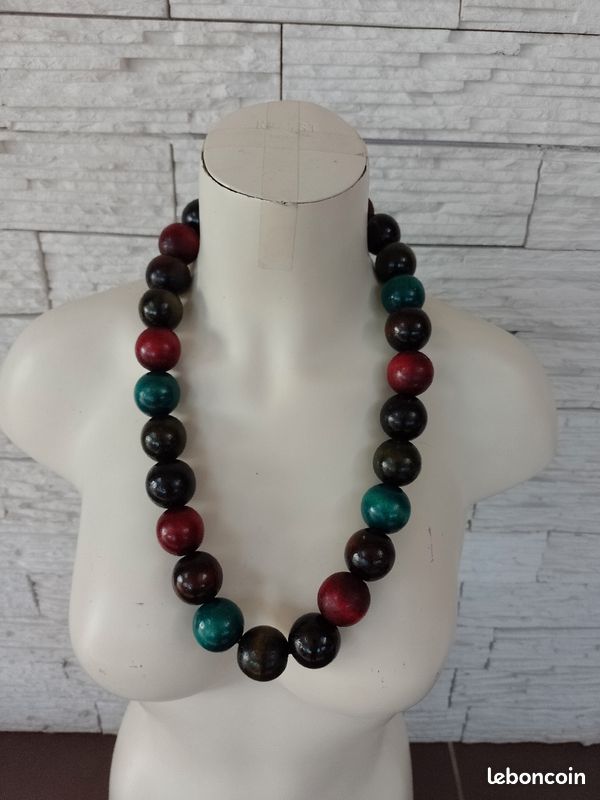 Collier fantaisie (image 1)