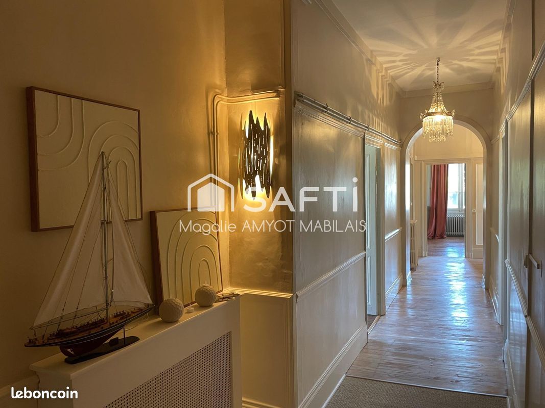 Appartement 4 pièces 132 m² · à Cognac · 132 m² · 372 750 €
