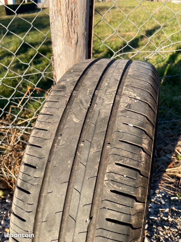 Continental EcoContact 6 195/65 R15 - Équipement auto