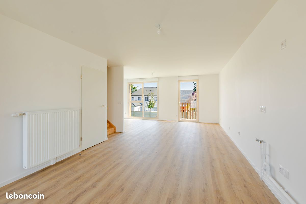 Maison 4 pièces 92 m² · à Saint-Chéron · 92 m² · 341 100 €