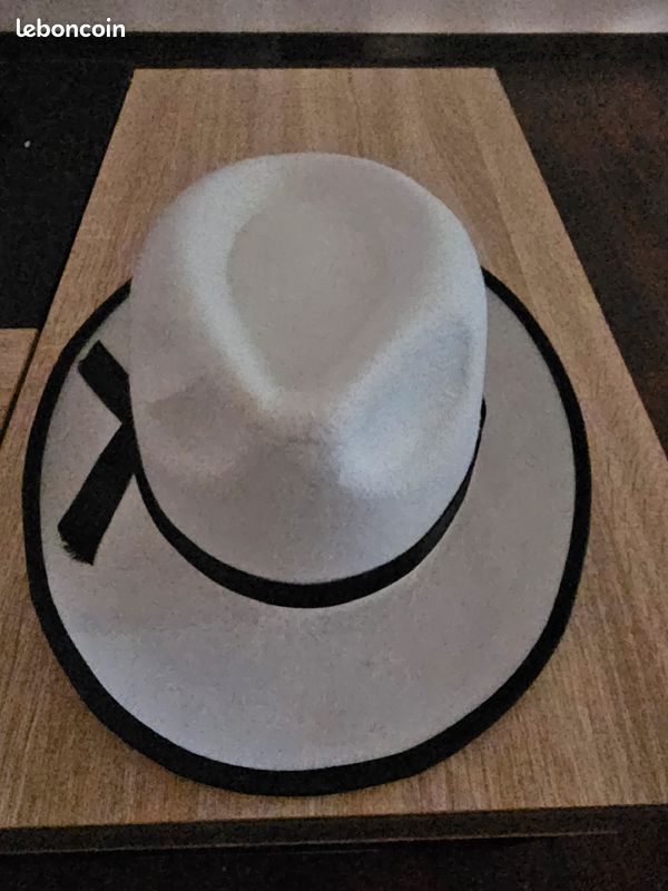 Chapeau homme blanc (image 1)
