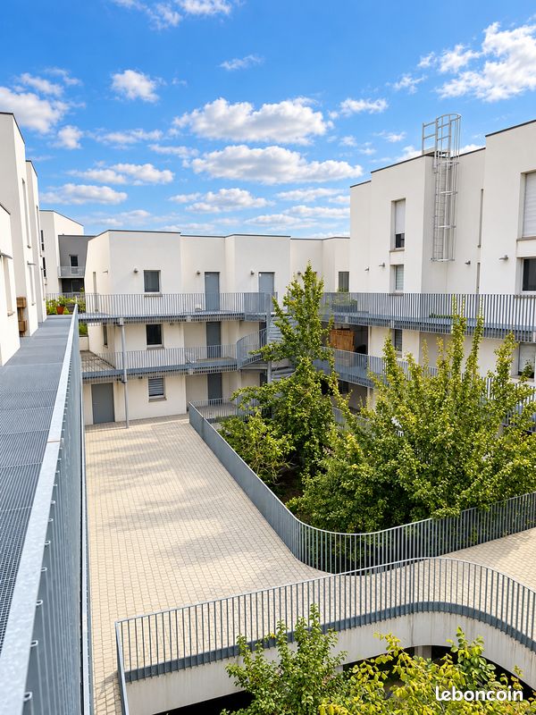 Appartement 4 pièces 86 m² · à Lille · 86 m² · 240 000 €