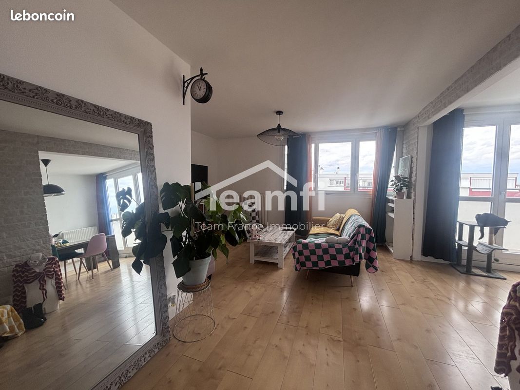 Appartement 3 pièces 72 m² · à Fleury-les-Aubrais · 72 m² · 118 000 €
