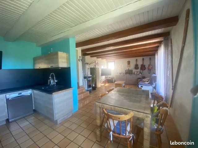 Maison 115 m² · à La Tour-d'Auvergne · 115 m² · 189 000 €