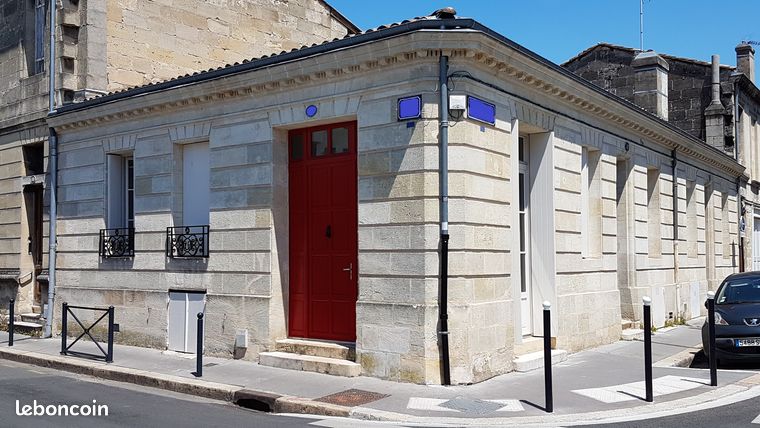 Echoppe meublée à louer 990 Euros — 1