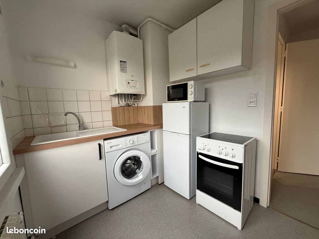Appartement 1 pièce 28 m² · à Épinal · 27,7 m² · 425 €