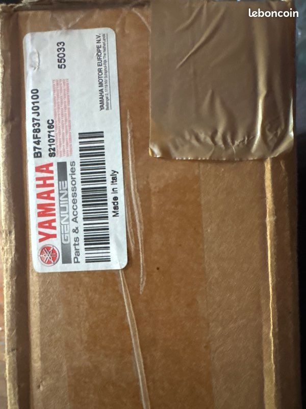 Bulle haute Yamaha XMAX 125 / 300 / 400 – Origine OEM – Réf. B74-F837J-01-00 – Neuve (image 3)