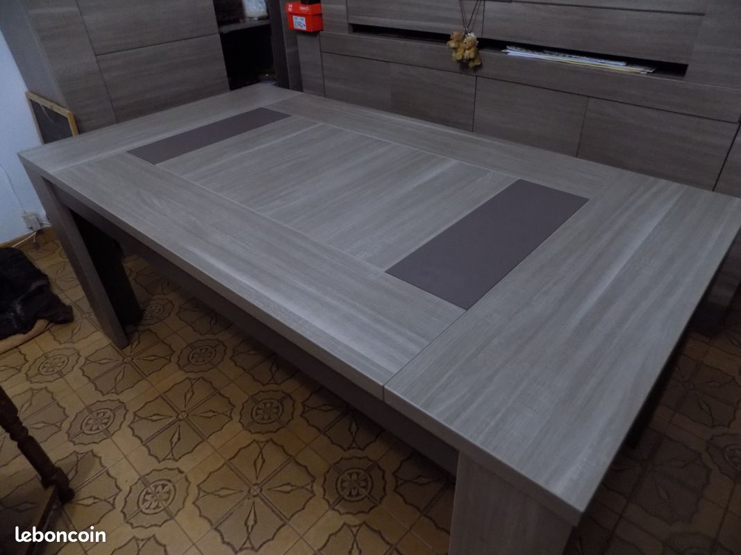 Table rectangle (image 1)
