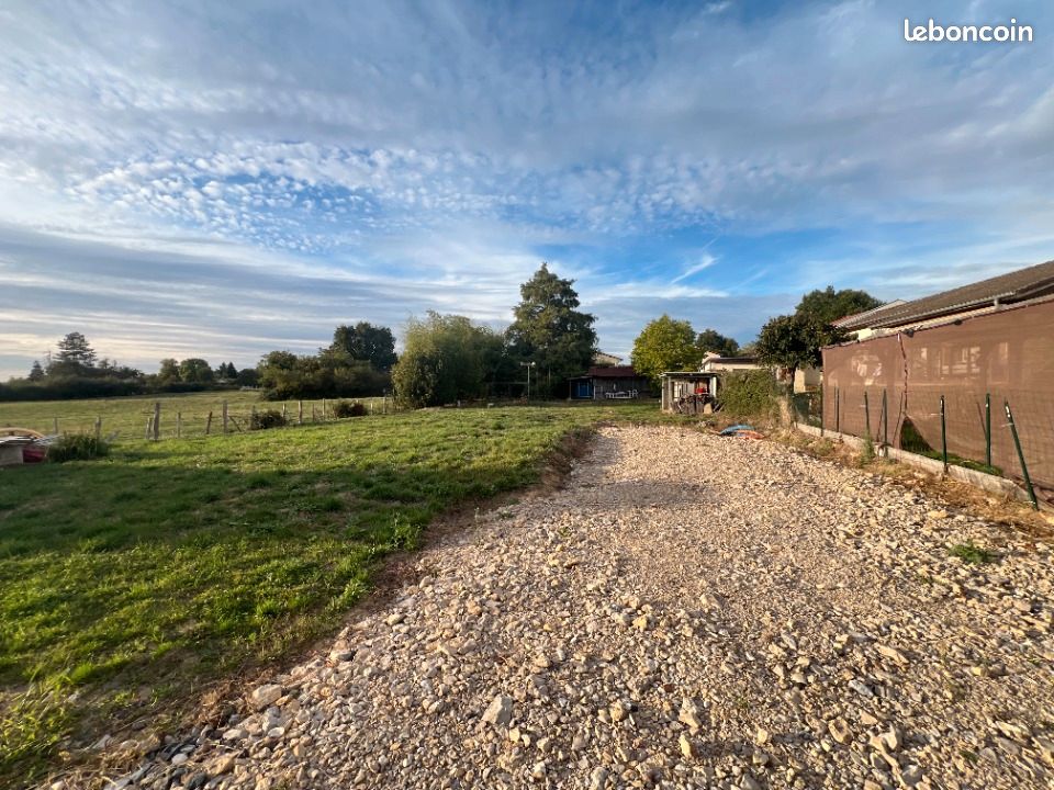 Terrain 825 m² Neuville Les Dames (image 2)