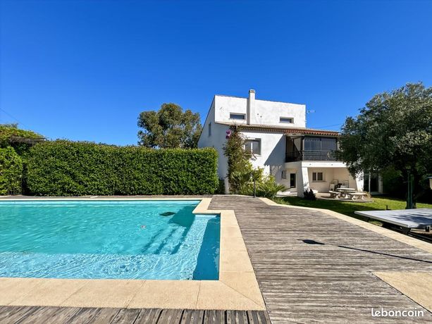 Maison 6 pièces 208 m²