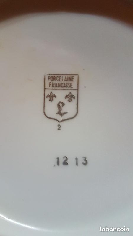 Service de table - porcelaine de Limoges de 86 pièces (image 3)