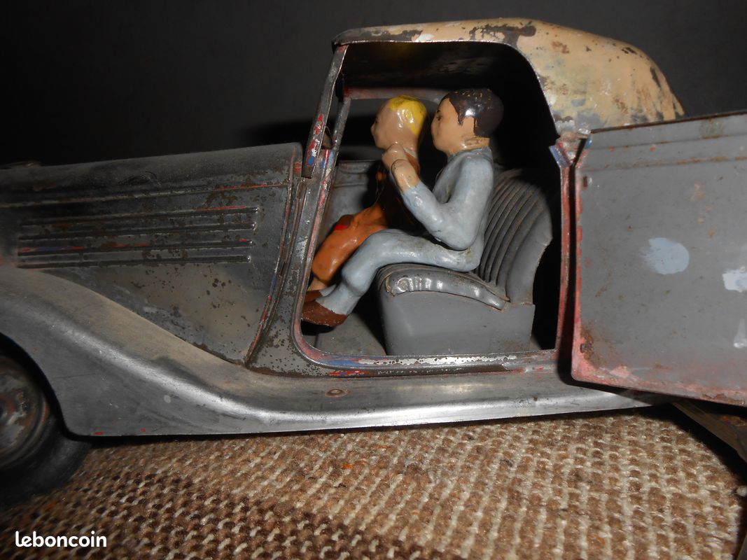 Voiture Ancienne CIJ Renault Cabriolet – Tôle Mécanique – 23cm – France
