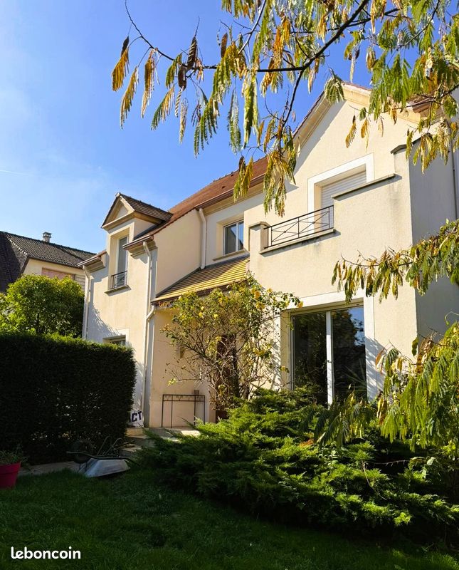 Maison 6 pièces 133 m² · à Épinay-sous-Sénart · 133 m² · 437 000 €