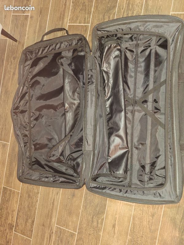 Valise Eastpak (image 2)