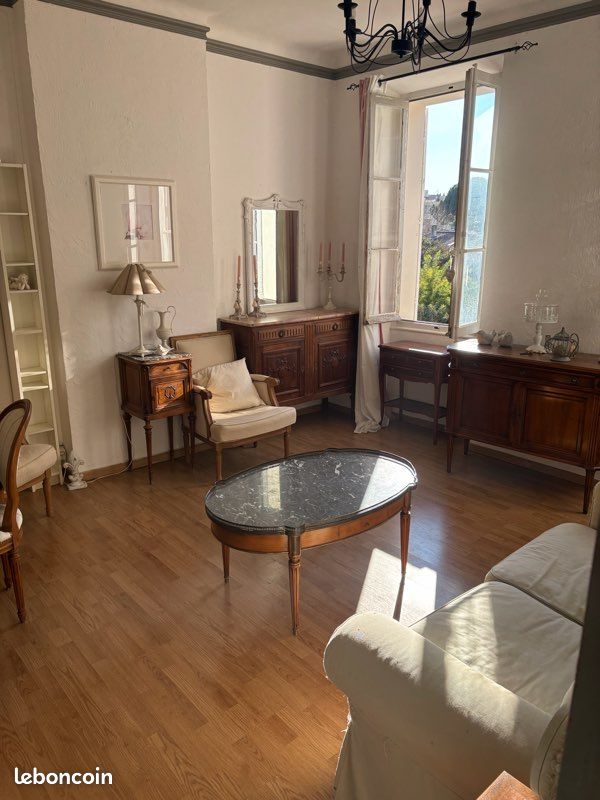 Appartement 2 pièces 42 m² · à Toulon · 42 m² · 560 €