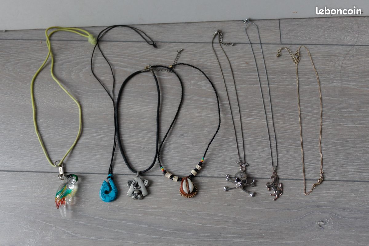 Bracelets et colliers (image 3)