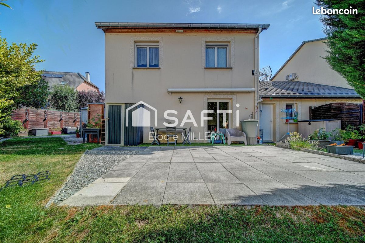 Maison 5 pièces 120 m² · à Maizières · 120 m² · 242 000 €