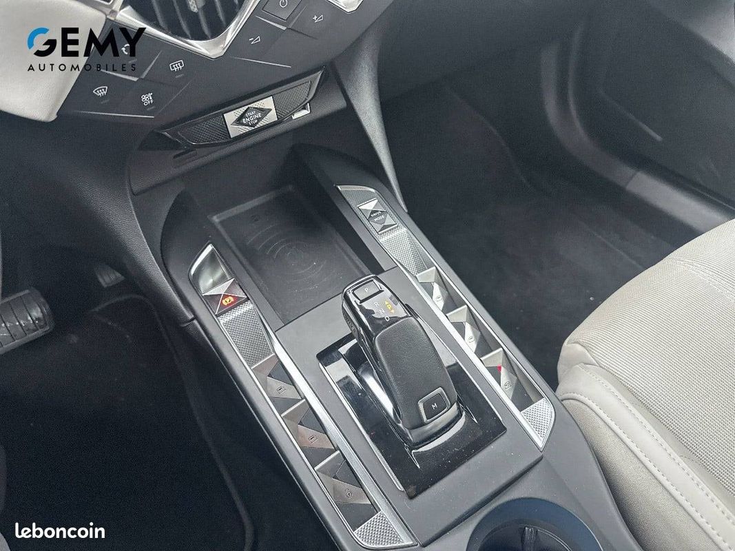 DS DS3 Crossback PureTech 130 EAT8 Connected Chic (image 15)