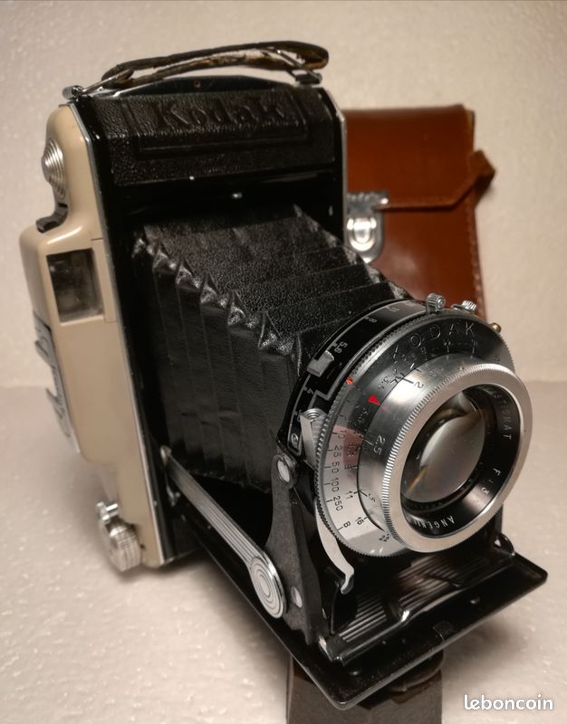 Appareil Photo Ancien à Soufflet – PCG Pronto – Vintage Collection
