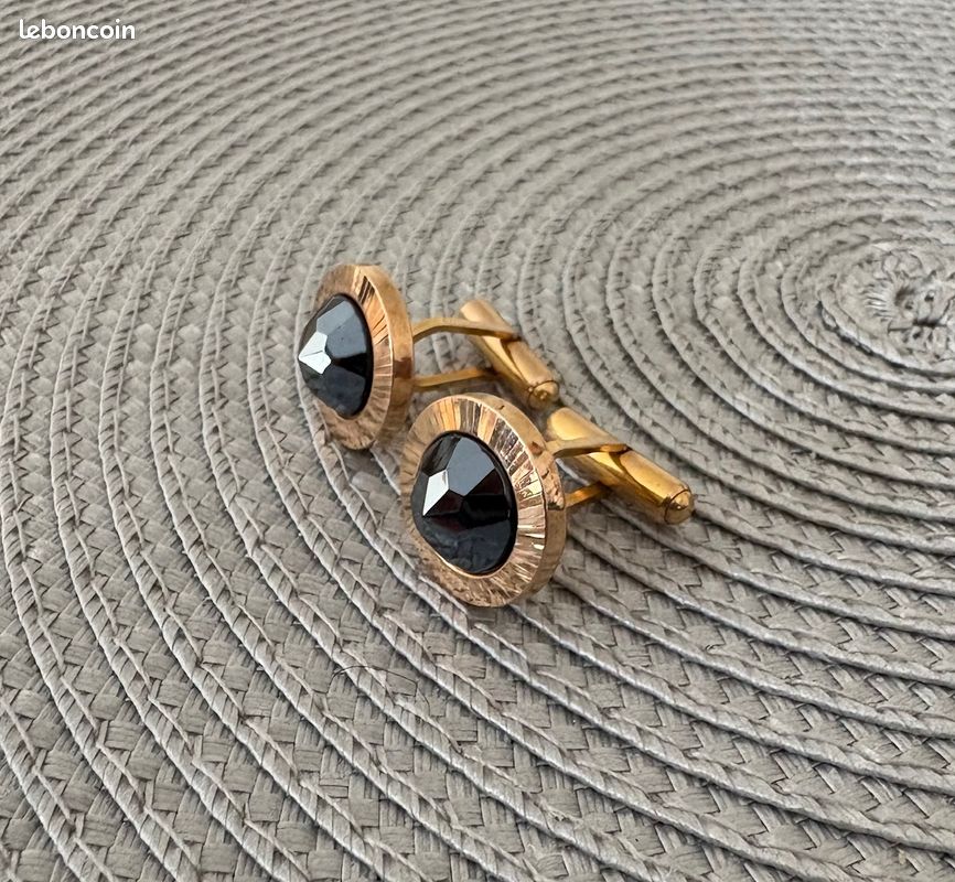 Paire De Boutons De Manchettes DIAL Plaqués Or - Occasion