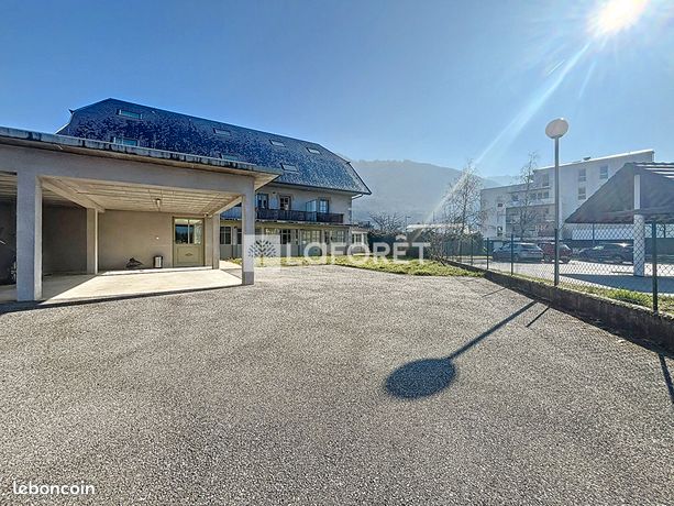 Appartement 7 pièces 206 m²